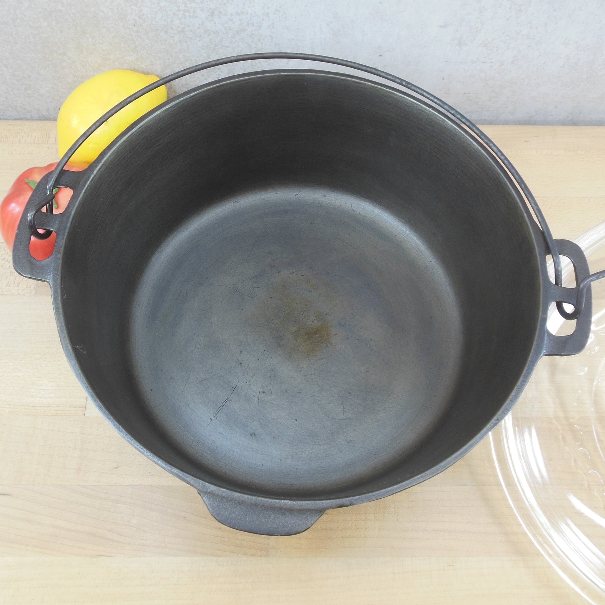 Wagner Ware 8 Cast Iron Pan.