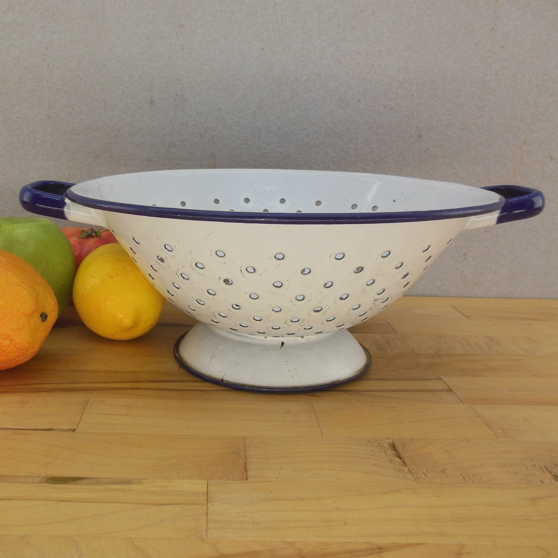 Old Farmhouse Vtg. Blue White Enamelware Pedestal Colander 10"