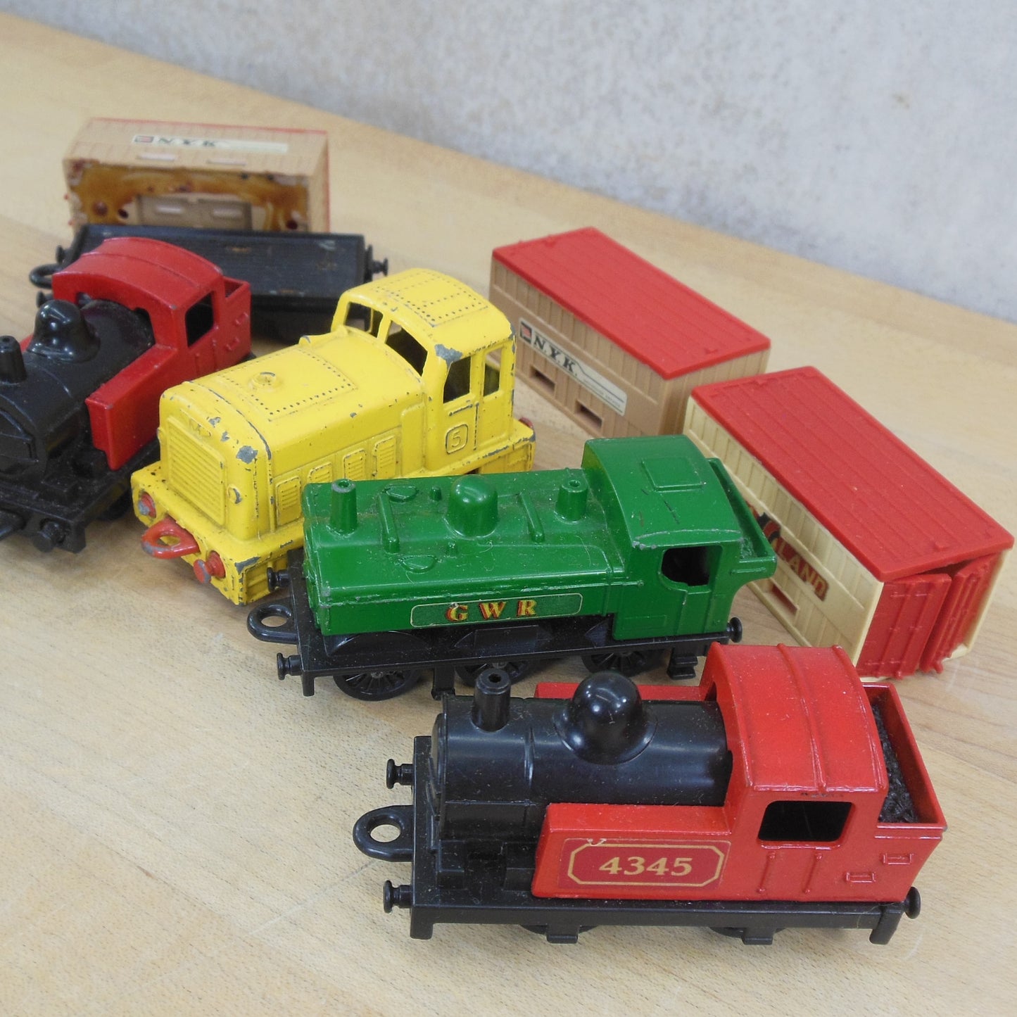 Diecast Toy 6 Lot Train Engines Caboose Car - Matchbox Lesley vintage