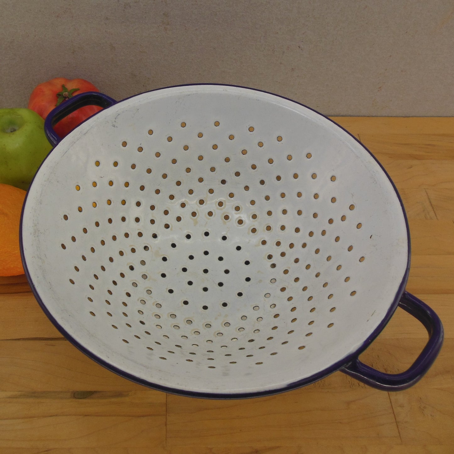 Old Farmhouse Vtg. Blue White Enamelware Pedestal Colander 10" Antique