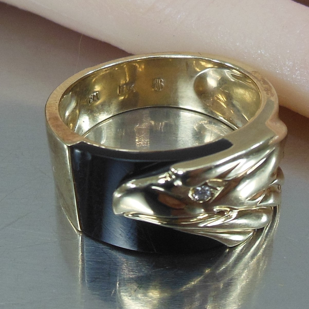 Franklin Mint Men's Ring 10K Yellow Gold Black Onyx Diamond Eagle Size 8.25 Maker Marks