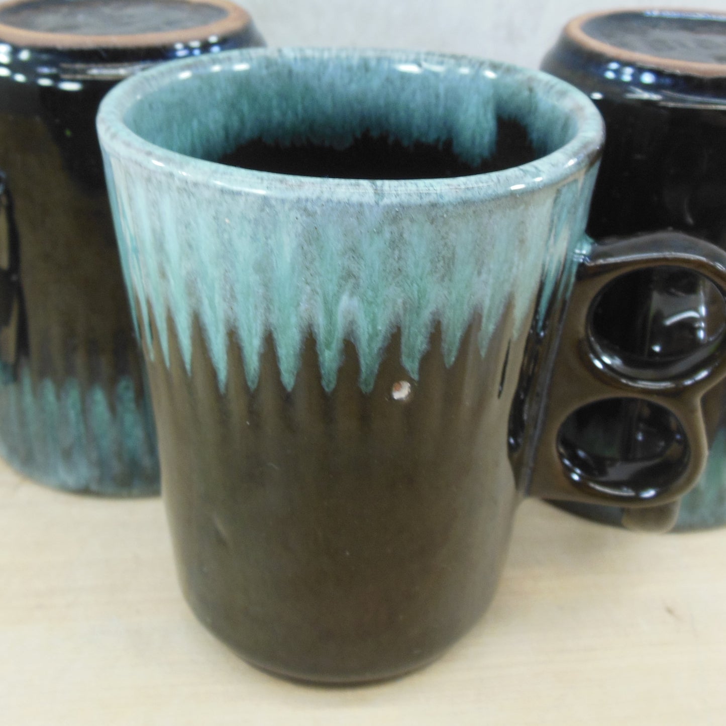 Canuck Evangeline Pottery Canada 1018 Mugs Teal Green - 3 Set used