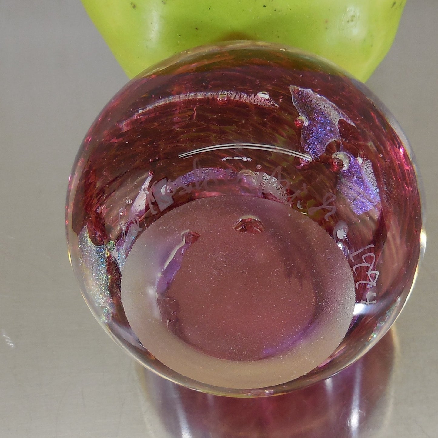 Ed Kozlowski Jr. 1994 Signed Dichroic Blown Art Glass Paperweight Cranberry pre-owned
