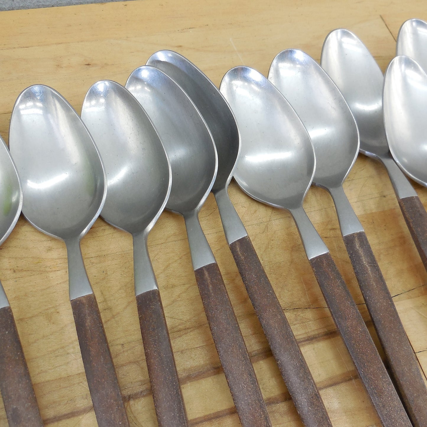 Ekco Eterna Stainless Canoe Muffin Brown Flatware 23 Lot Knives Spoons