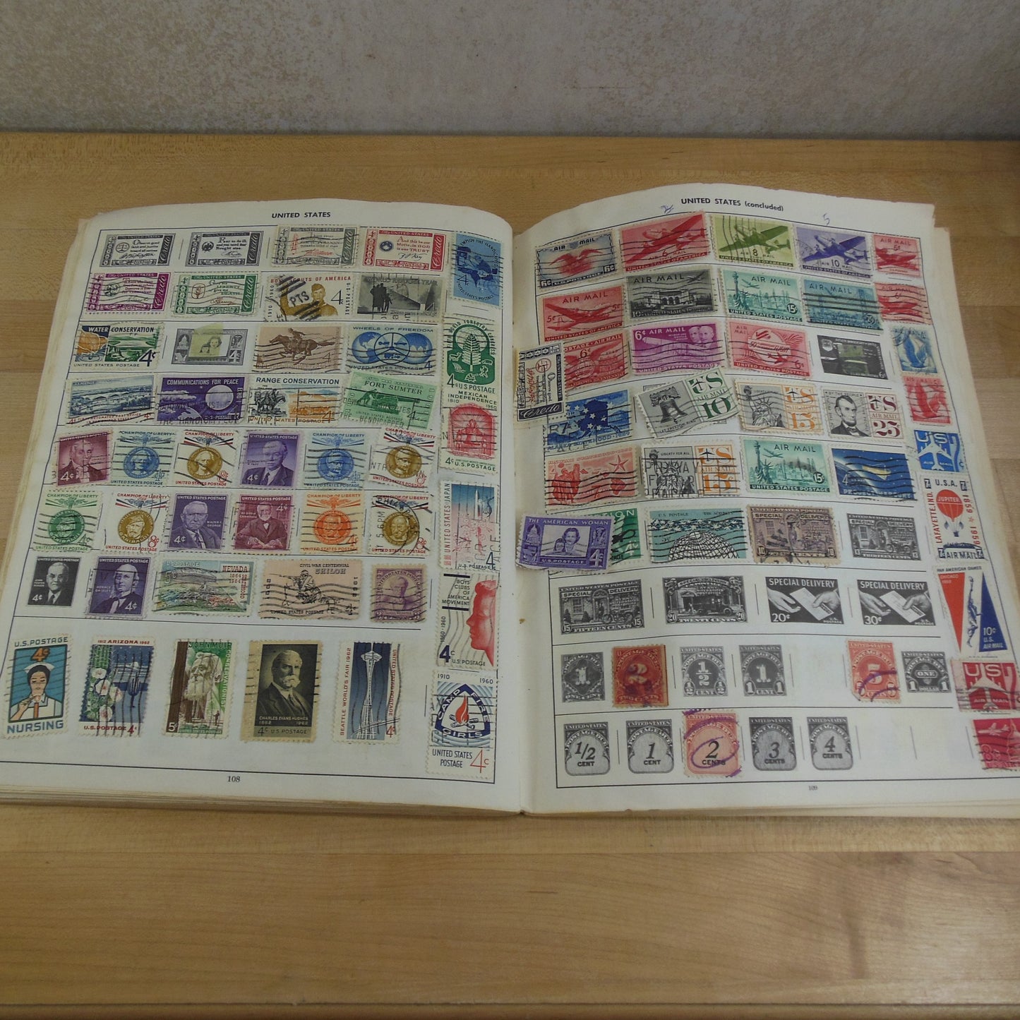 The Explorer Stamp Album,2Hygrade U.S. Stamp Collecting Albums ,Hygrade  World
