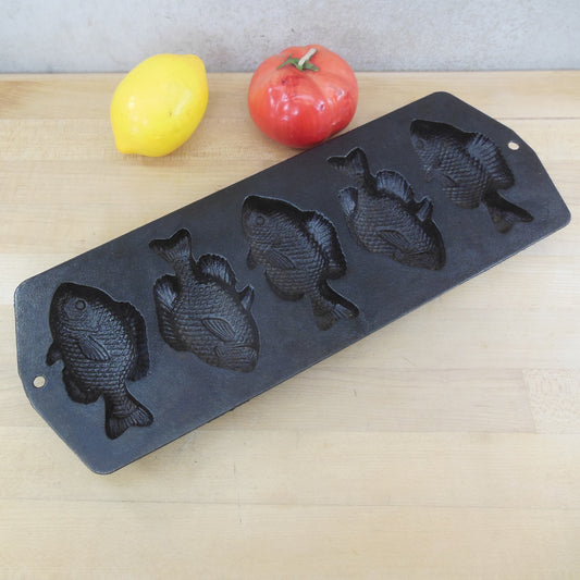 Lodge USA Cast Iron Fish Perch Bream Cornbread Pan Mold 5PP2