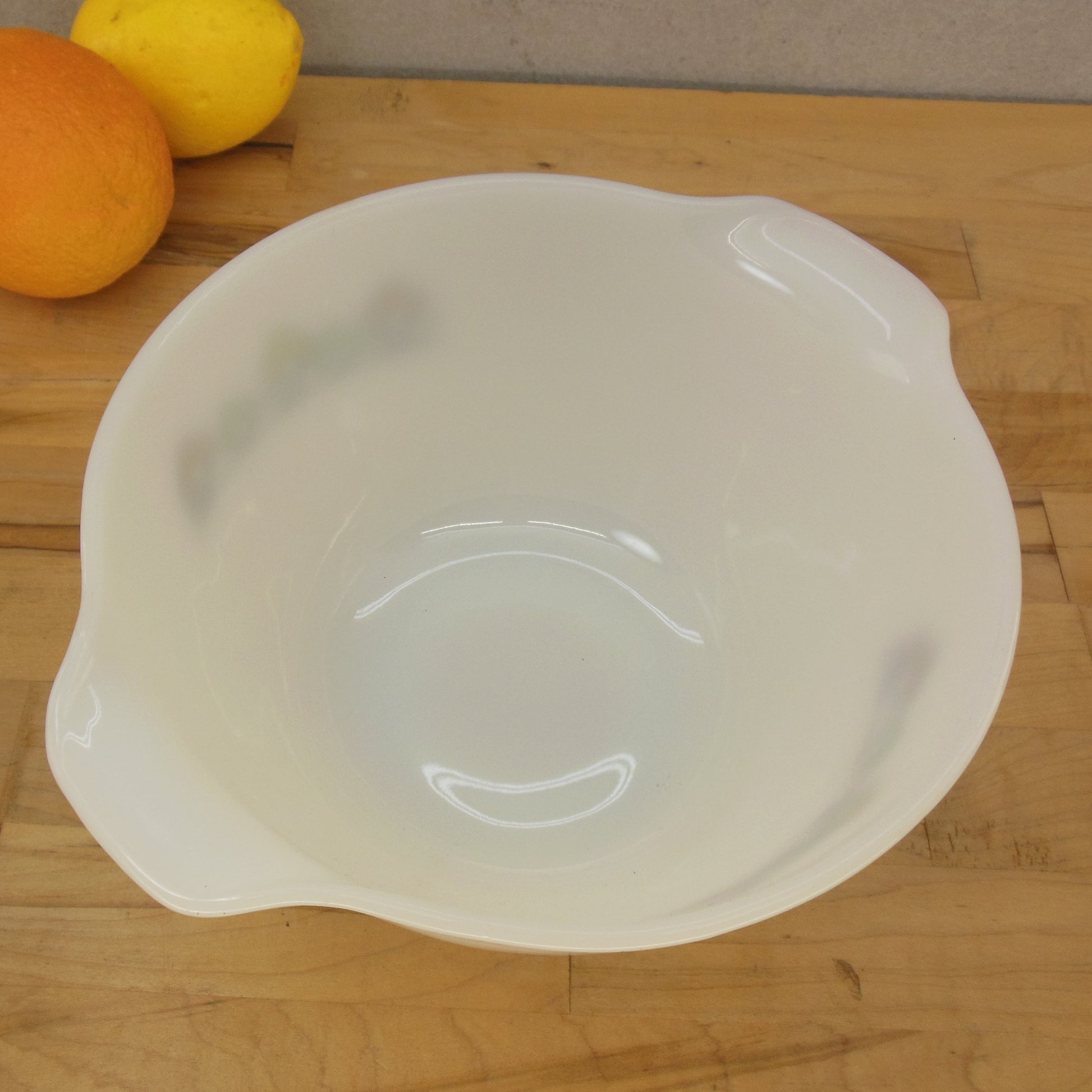 Fire King Anchor Hocking USA Summerfield Mixing Bowl 7.5" Vintage