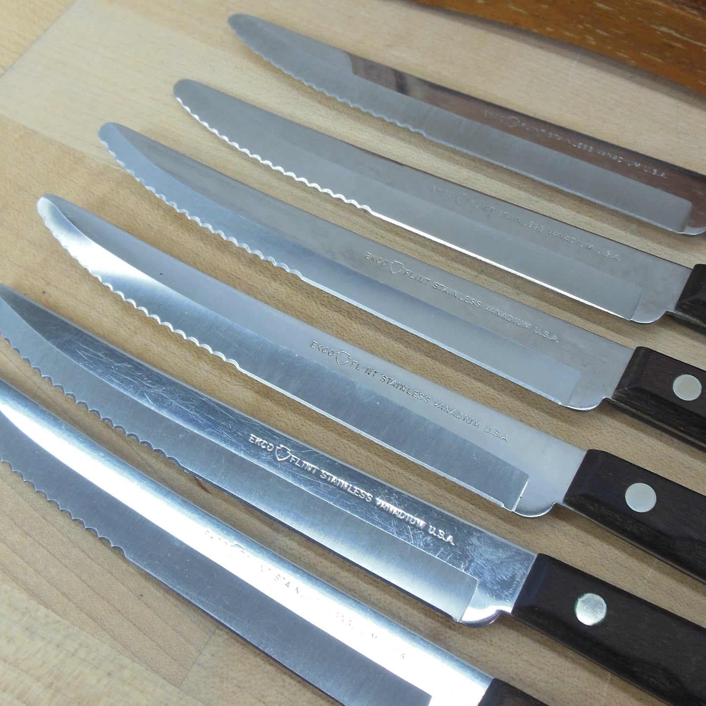 Ekco Flint Vanadium Stainless Serrated Steak Knife Set Wood Holder Caddy Used