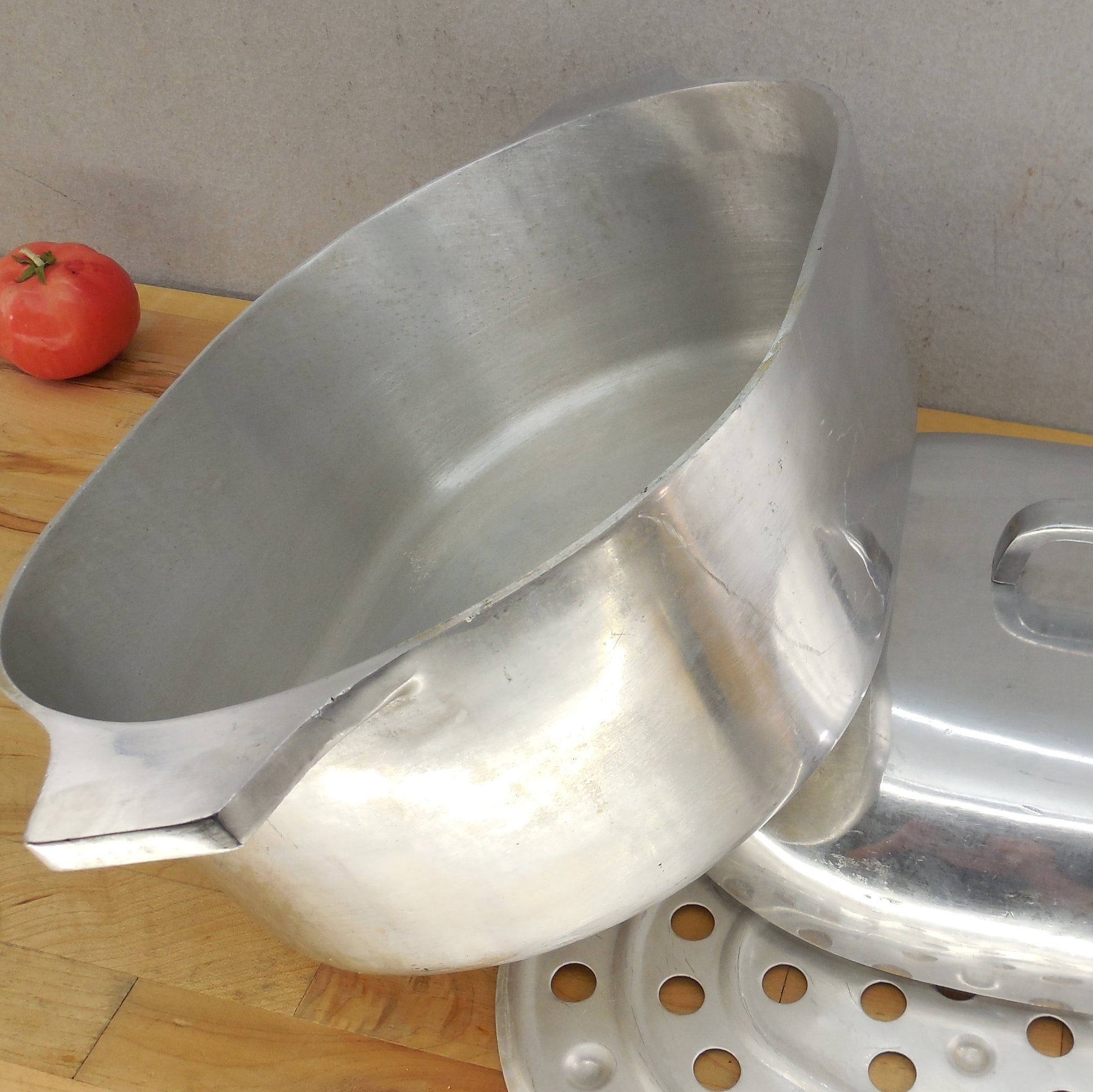 Forever Ware New Orleans Large Cast Aluminum Oval Roaster Pot 11.5 Quart USA