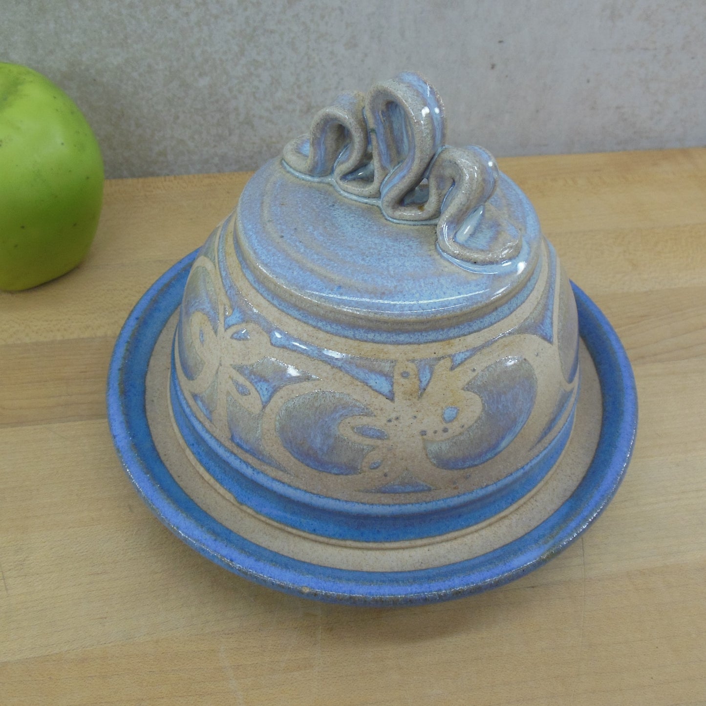 Frank Massarella Ojai Ca Covered Pottery Butter Cheese Dish Domed Lid Ribbon Handle