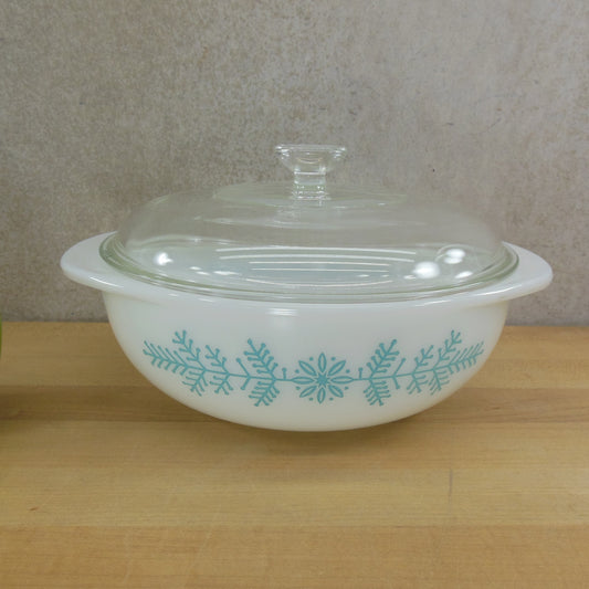 Pyrex Glass USA 1962 Promotional Casserole Dish & Lid Frost Garland Turquoise