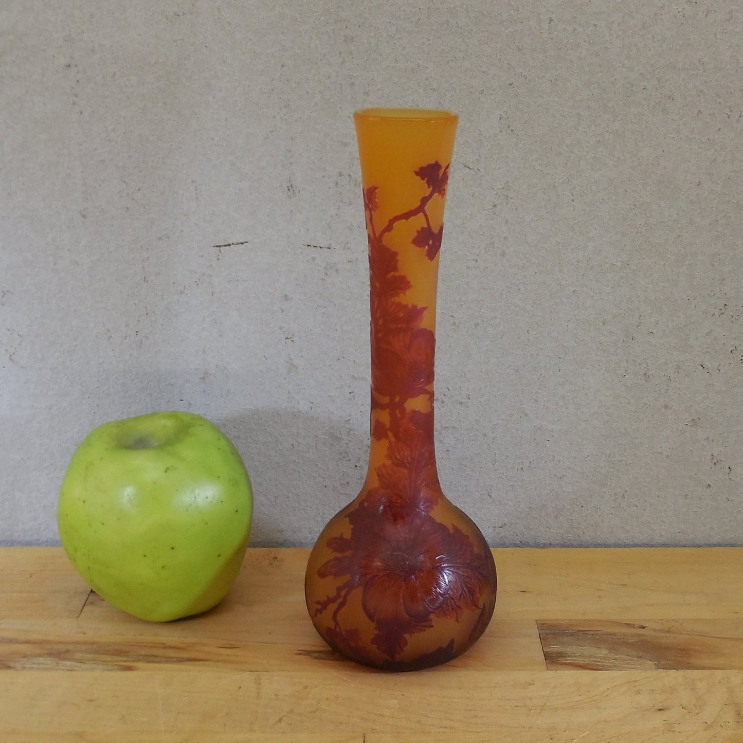 TEC Galle Styled Floral Cameo Glass Bud Vase Red Amber 8.5"