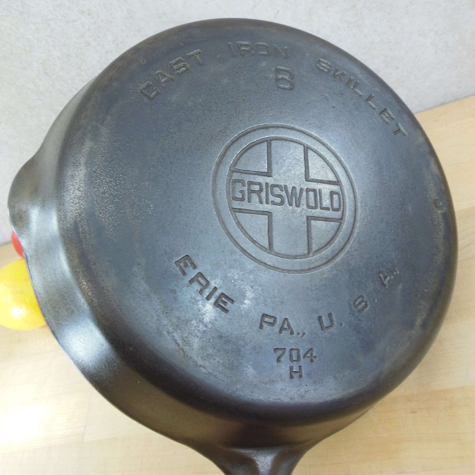 Antique Griswold #8 Slant Erie Cast Iron Skillet 704 A – The Forge