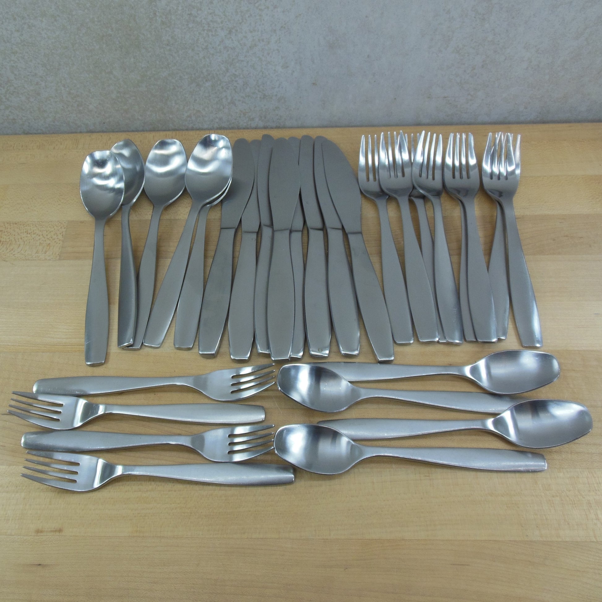 Gourmet Settings Non-Stop Stainless Flatware Partial Set 29 Pieces