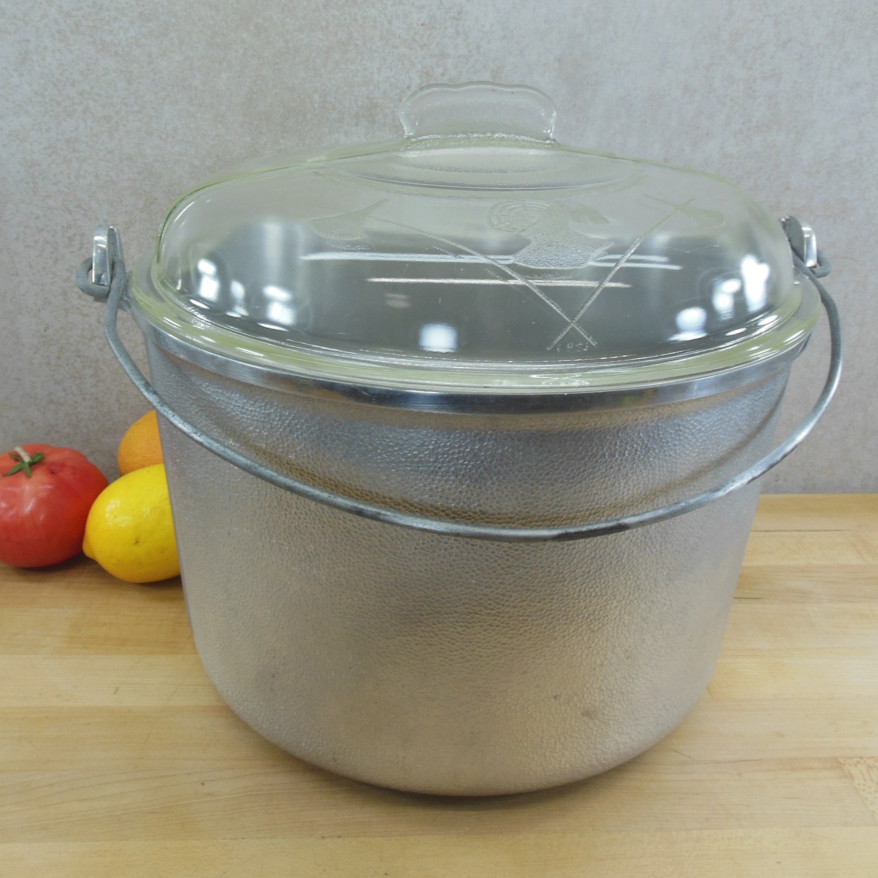 Guardian Service Ware Cast Aluminum 12 Quart Stock Pot & Glass Lid