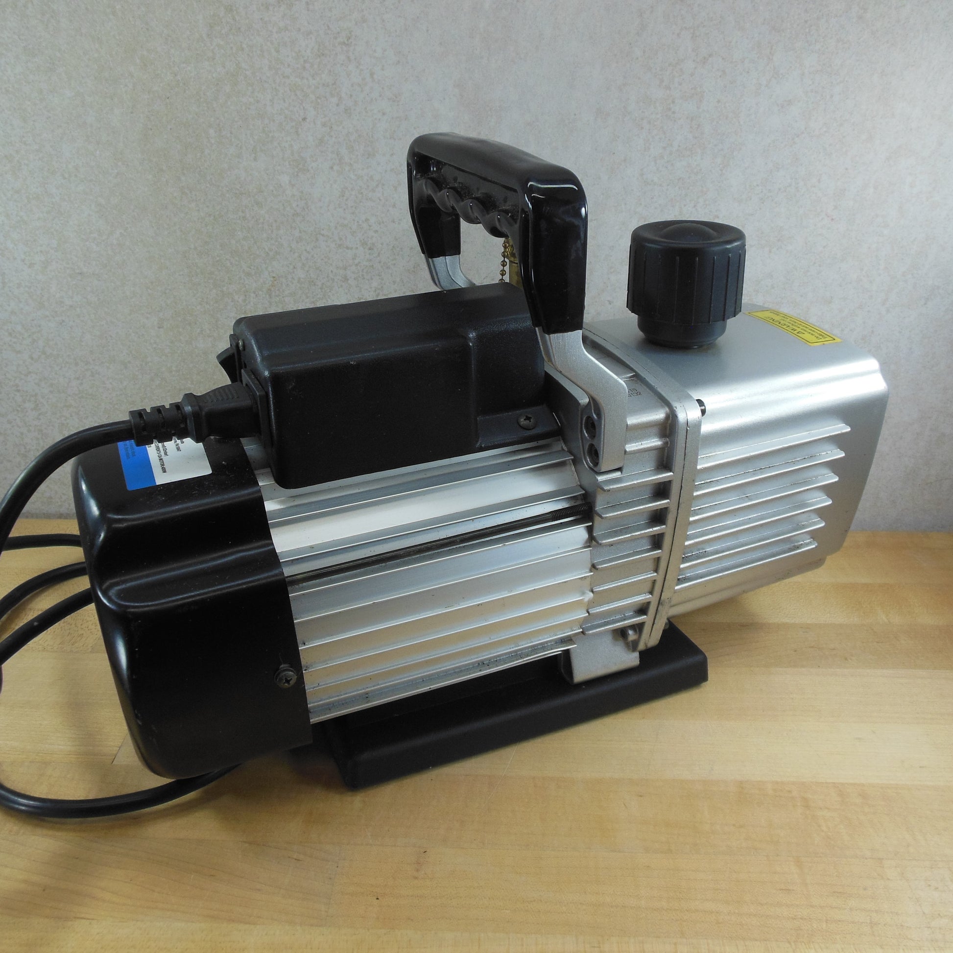 NRP Globesaver Refrigerant Vacuum Pump GVP12 used