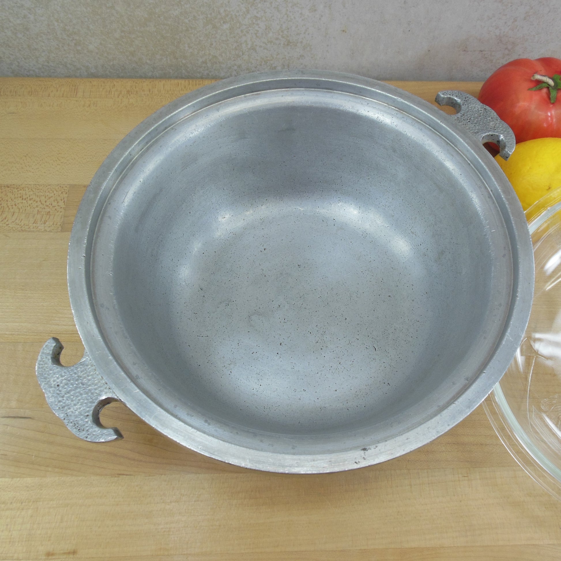 Guardian Service Cookware 3 triangle aluminum pots with glass lids