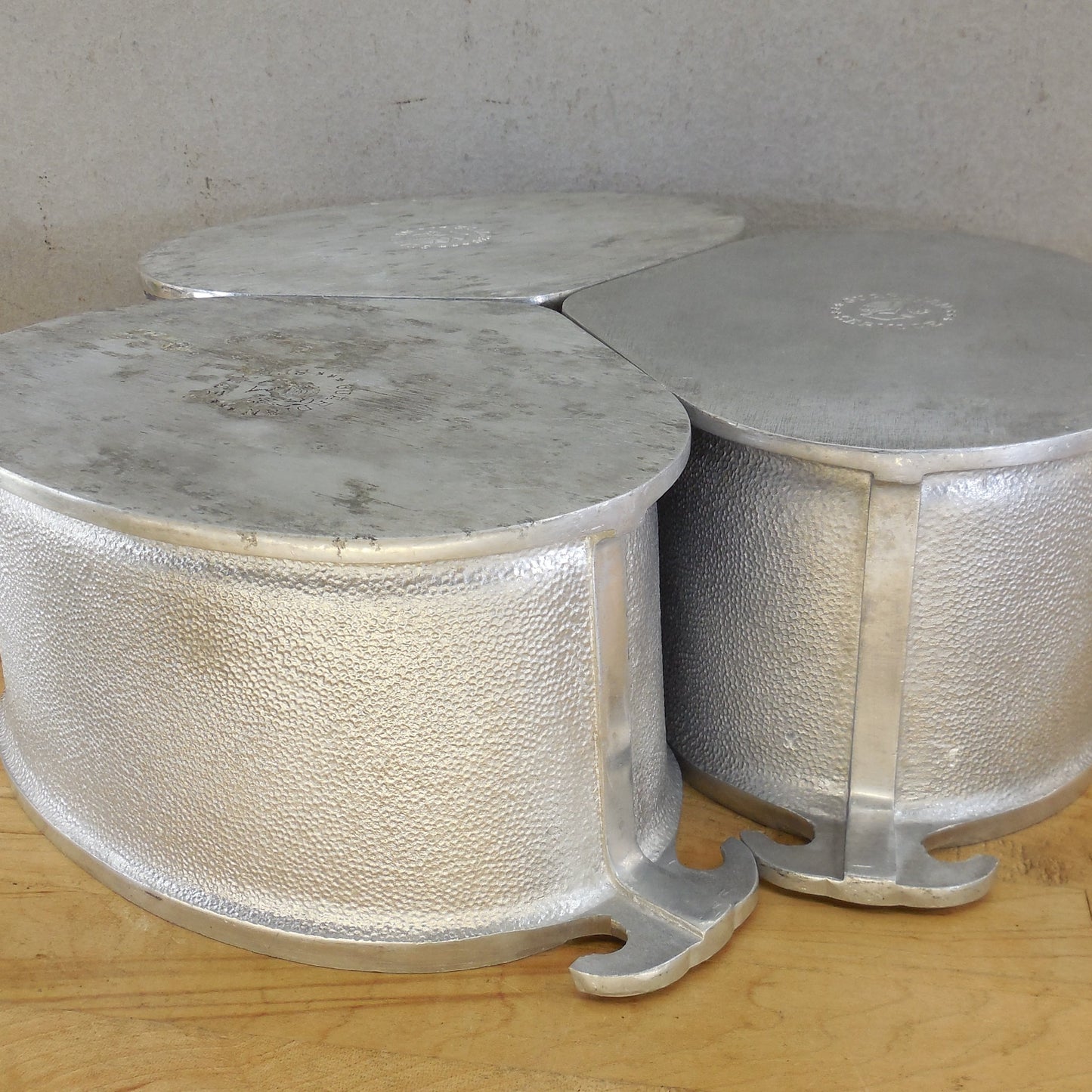 Guardian Service Ware Triangular Casserole Pan Pot 3 Set With Lids