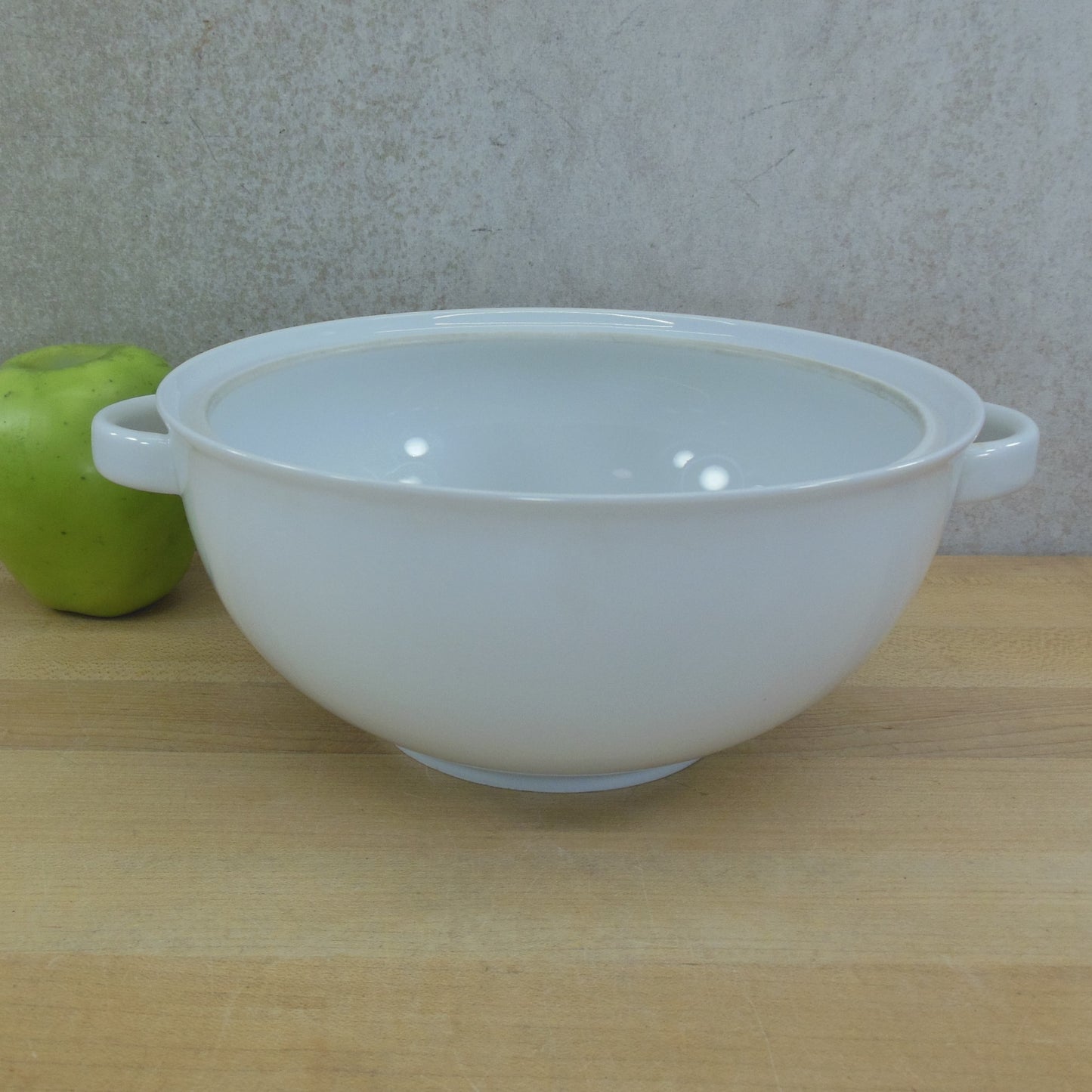 Arzberg Germany Hobby White Round Covered Casserole Vegetable Bowl - No Lid
