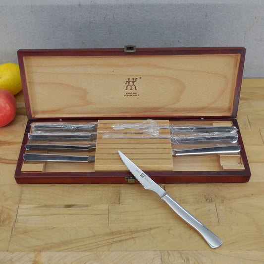 Zwilling J.A.Henckels 39035-000 Serrated Steak Knives Boxed 8 Set