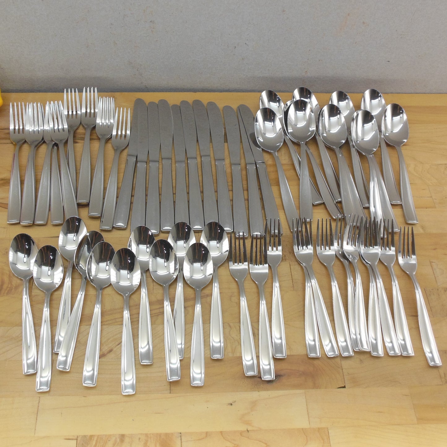 Hampton Silversmiths Harper Stainless Flatware Set 58 Pieces