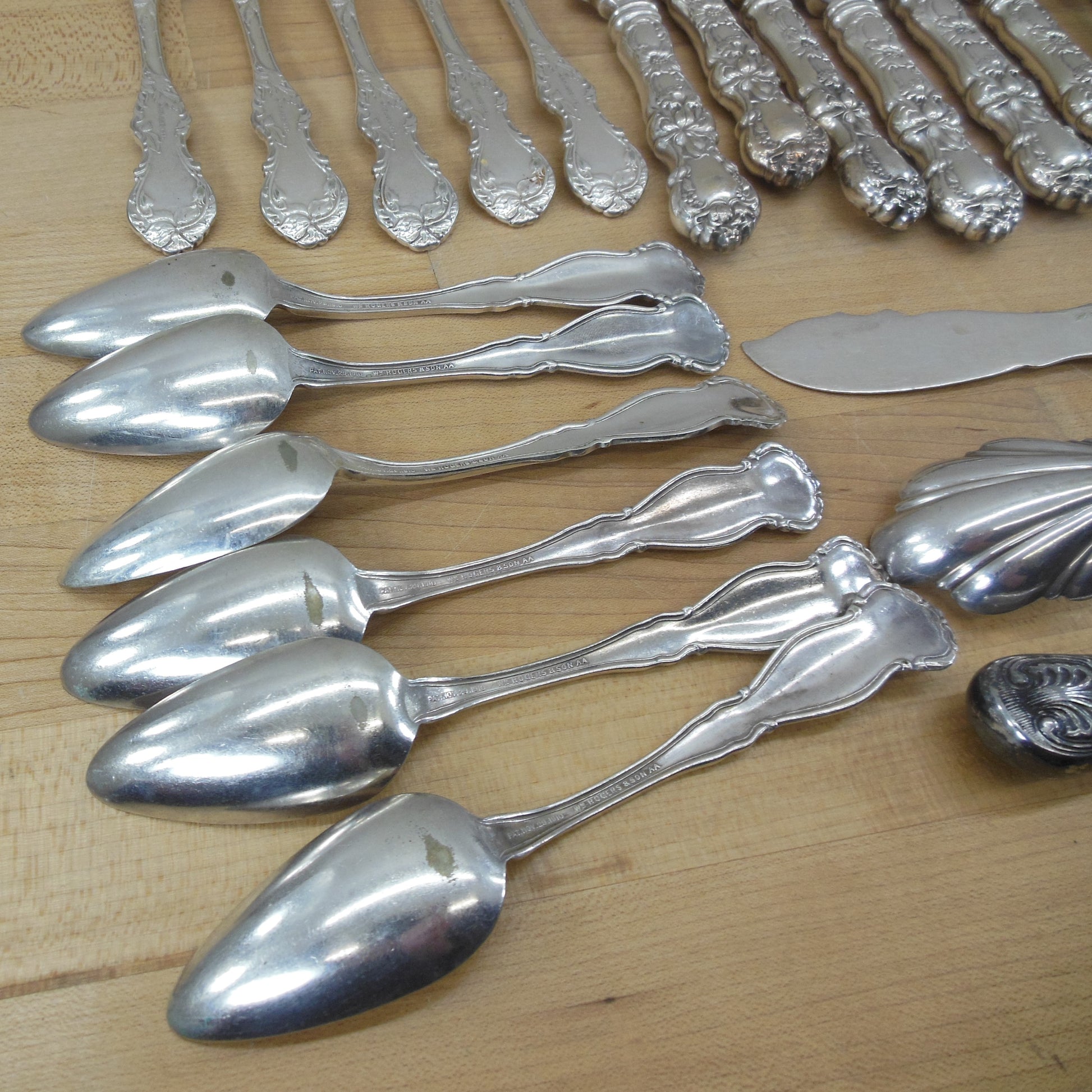Mixed Lot Silverplate Flatware 27 Lot - Ornate Flowers & Other - Discounted Craft spoons