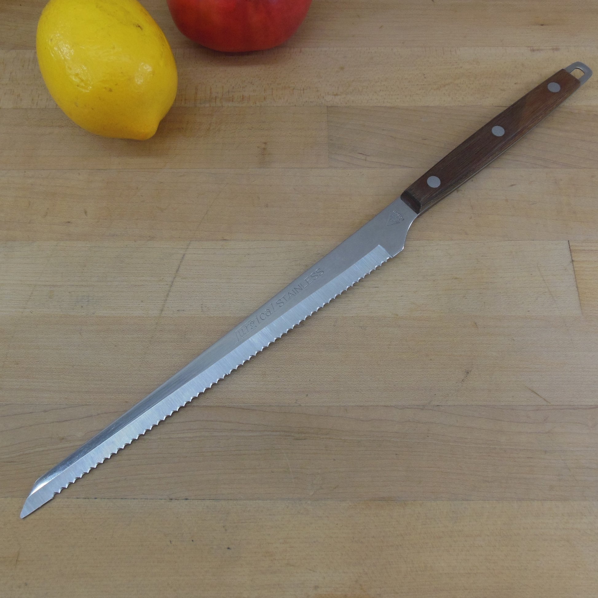 Household Japan Serrated Stainless Bread Slicing Knife Wood Handle