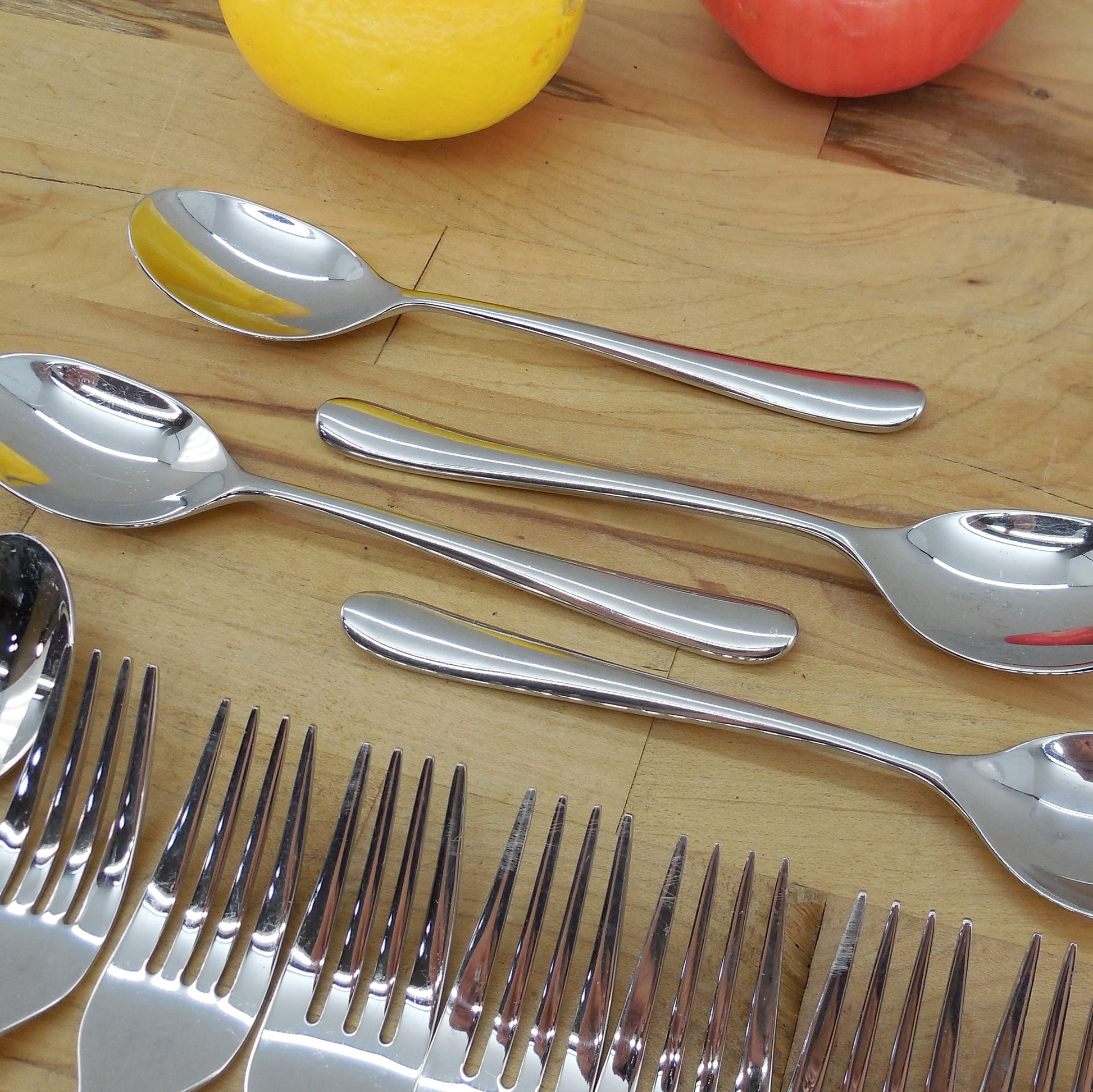 Robert Welch Iona Tour Stainless Flatware 15 Lot Teaspoon Fork Iced Tea Spoon