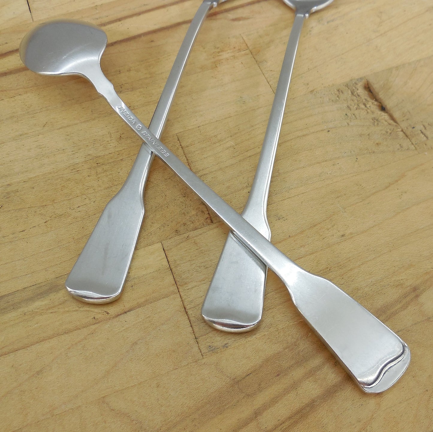 Oneida Heritage Cube American Colonial Stainless Flatware -3 Iced Tea Spoons Used