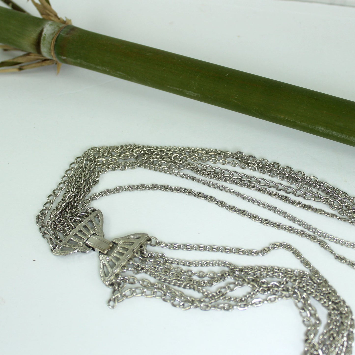 Vintage Necklace 7 Silver Chains Graduated Lengths Large Silver Clasp closeup clasp