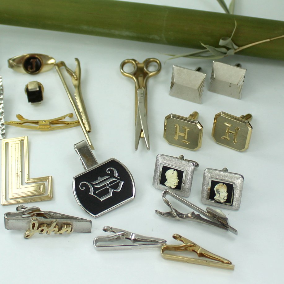 Men's Jewelry Misc Lot Collection 19 Vintage Variety Swank Hickok closeup partial collection