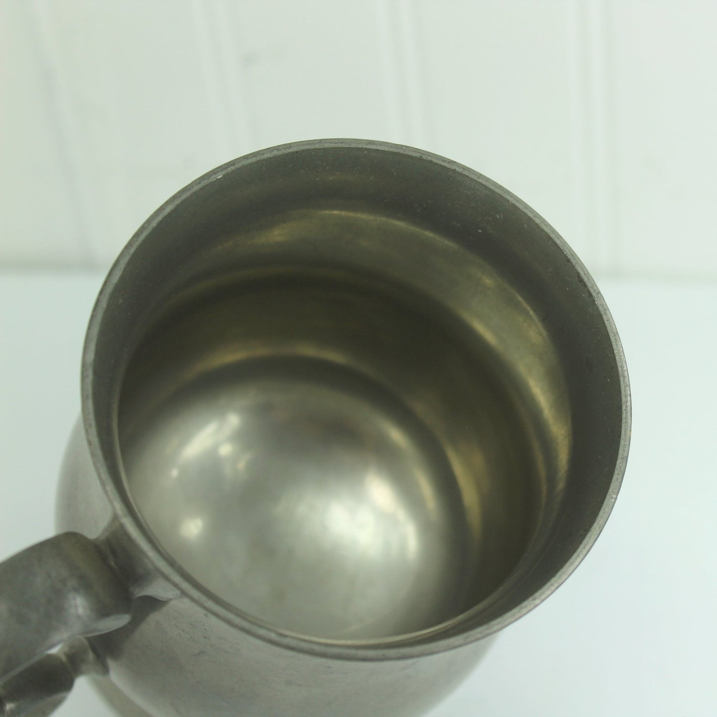 Williamsburg Stieff Pewter Tankard Heavy Weight CW 55-5 interior view