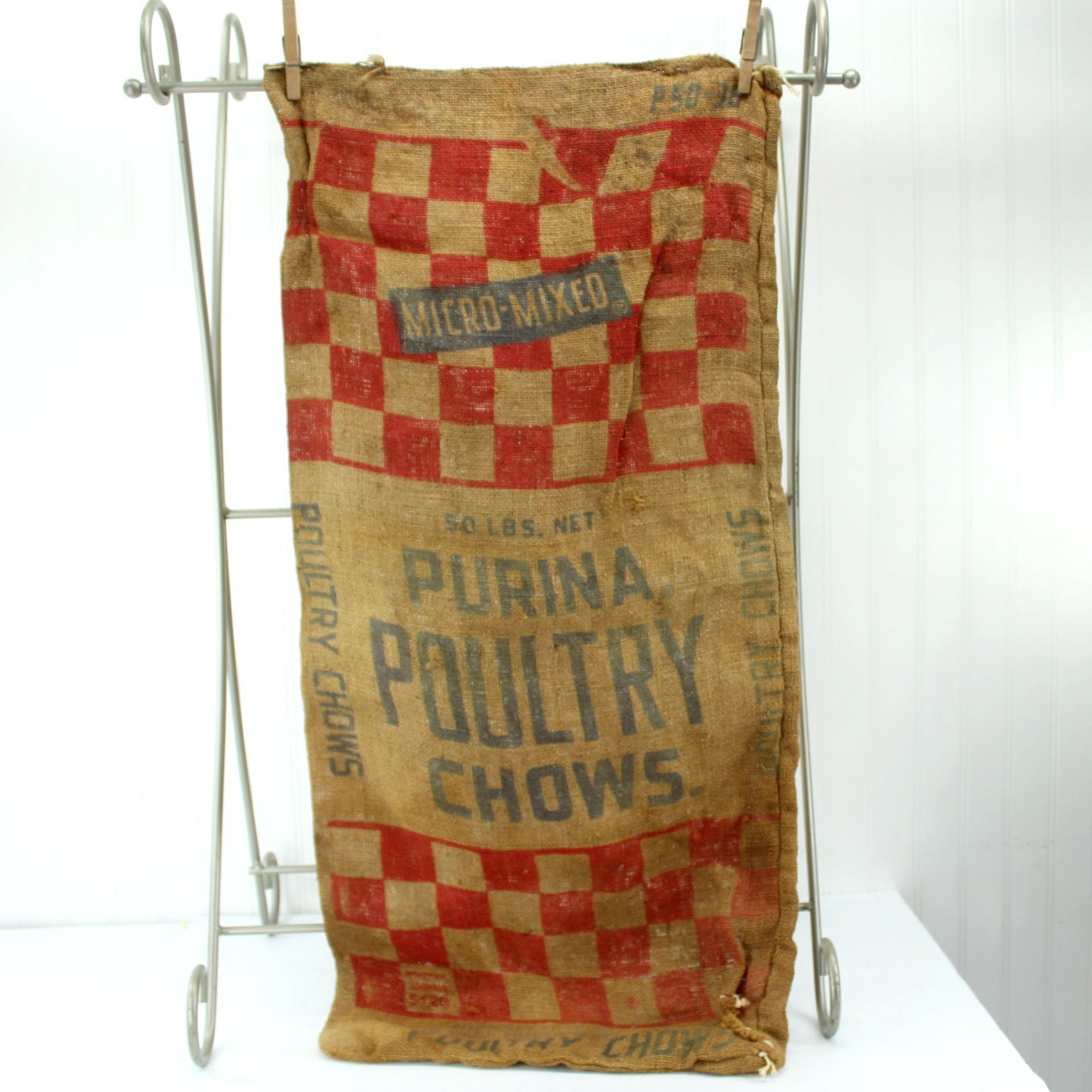 Purina Vintage Poultry Chows Burlap Feed Bag 50# Size full view