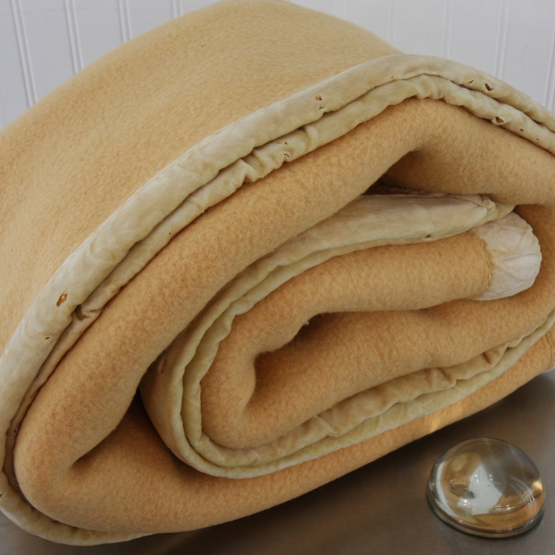 Good Night 100% Wool Orange Blanket1