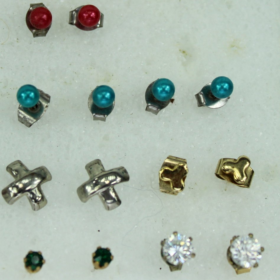 Collection 15 Pairs Post Stud Earrings Unmarked Estate partial pix