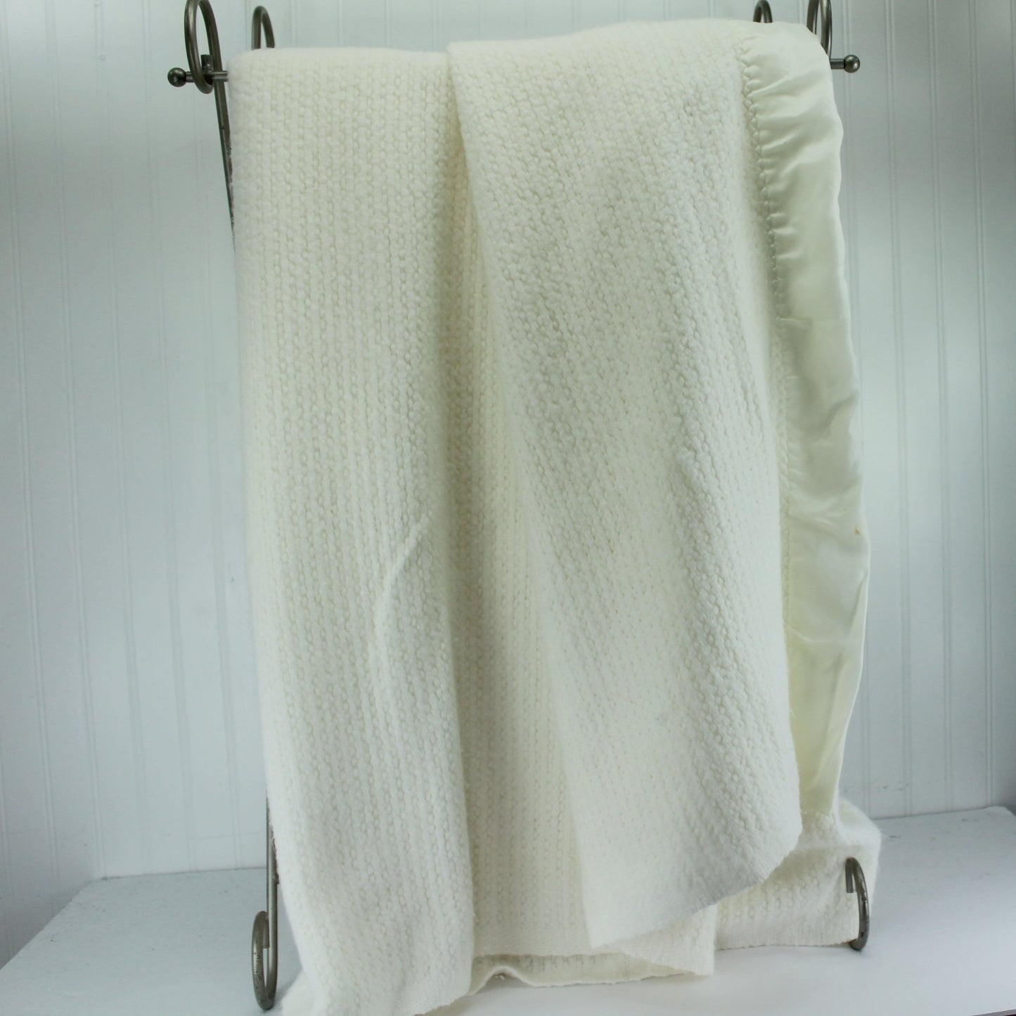 White Acrylic Poly Blanket Thermal Weave 66" X 90"  Extra Long linear view blanket