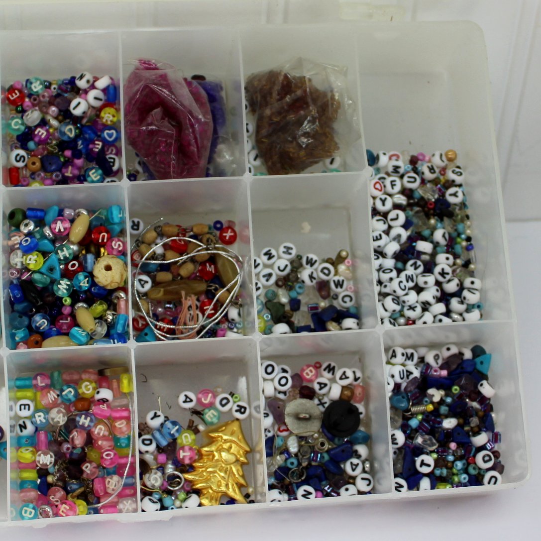 Box Craft Beads Alphabet Misc DIY Projects Jewelry alphabet beads