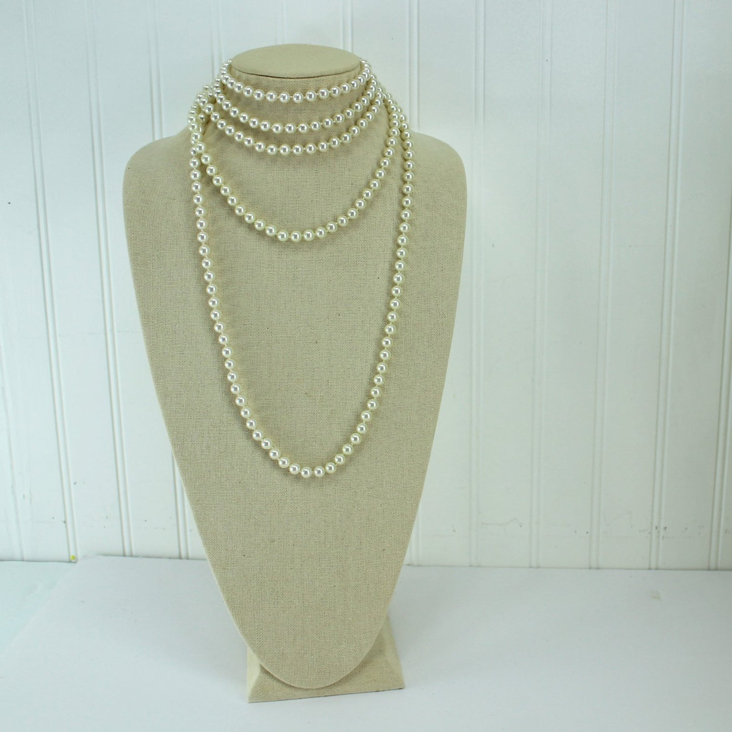 Lariat Rope Necklace 88" Knotted Pearls Estee Lauder Pink Fabric Box