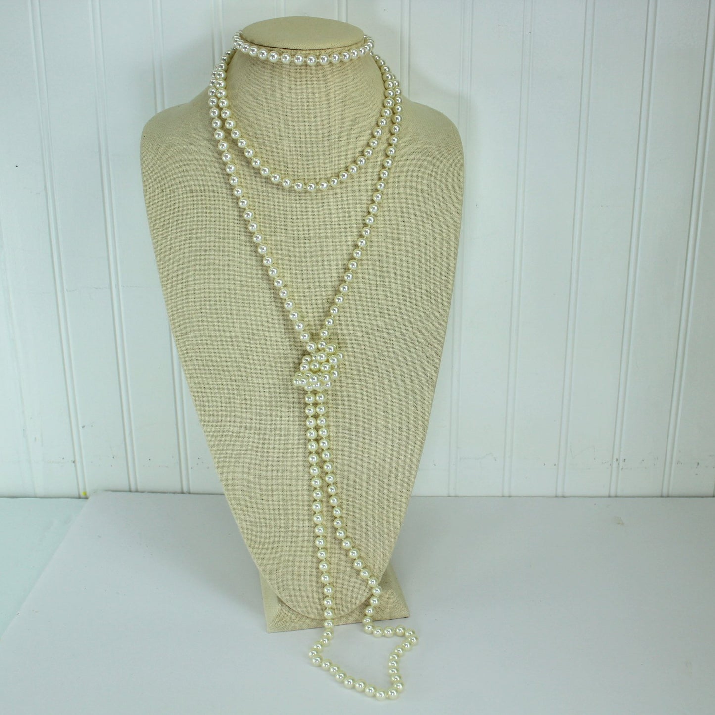 Lariat Rope Necklace 88" Knotted Pearls Estee Lauder Pink Fabric Box pearls as on neck