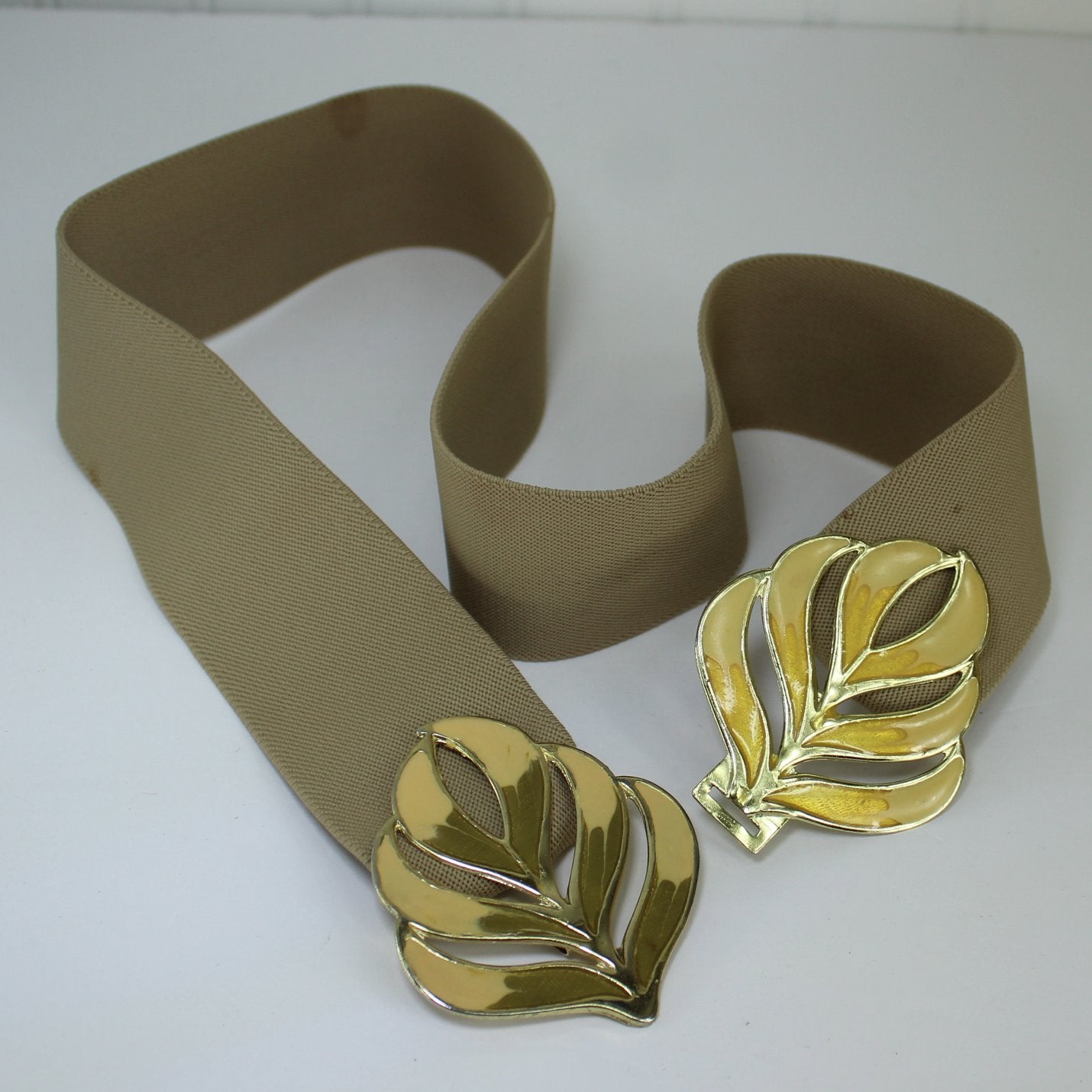 Vintage Tan Khaki Stretch Belt Metal Leaves Buckle metal 2 piece hook buckle