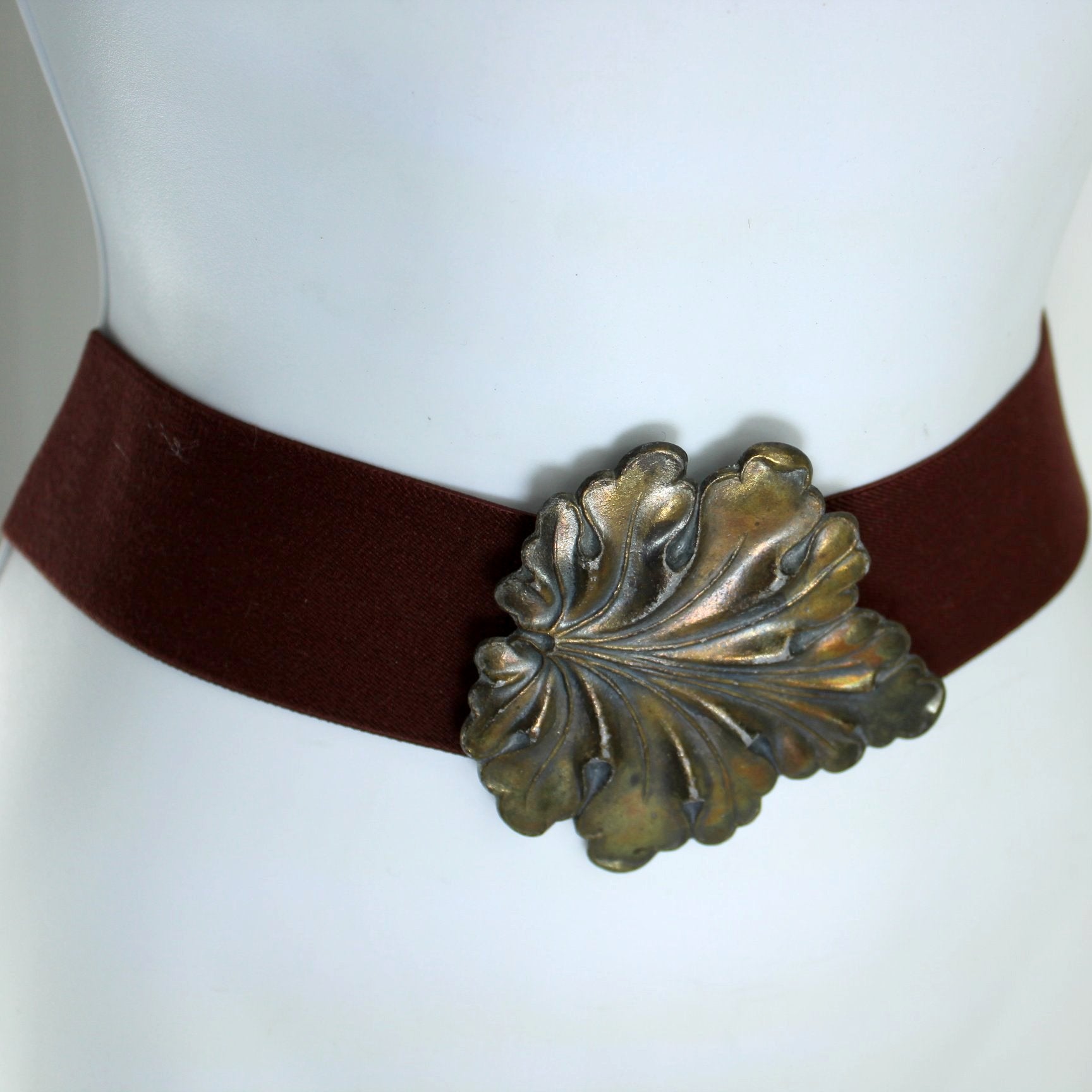 Handsome Vintage Stretch Belt Dark Cacao Brown Huge Leaf Clip Buckle Discounted