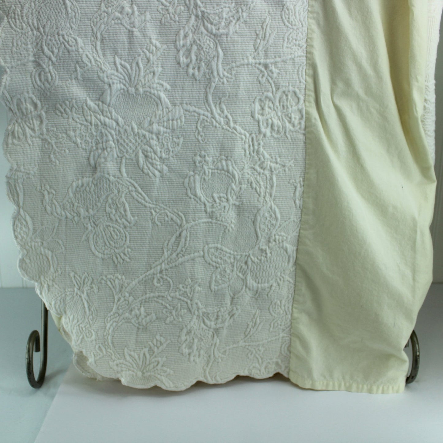 Matelasse Cotton Bed Skirt Off White Full Size Use Repurpose DIY natural ecru color skirt