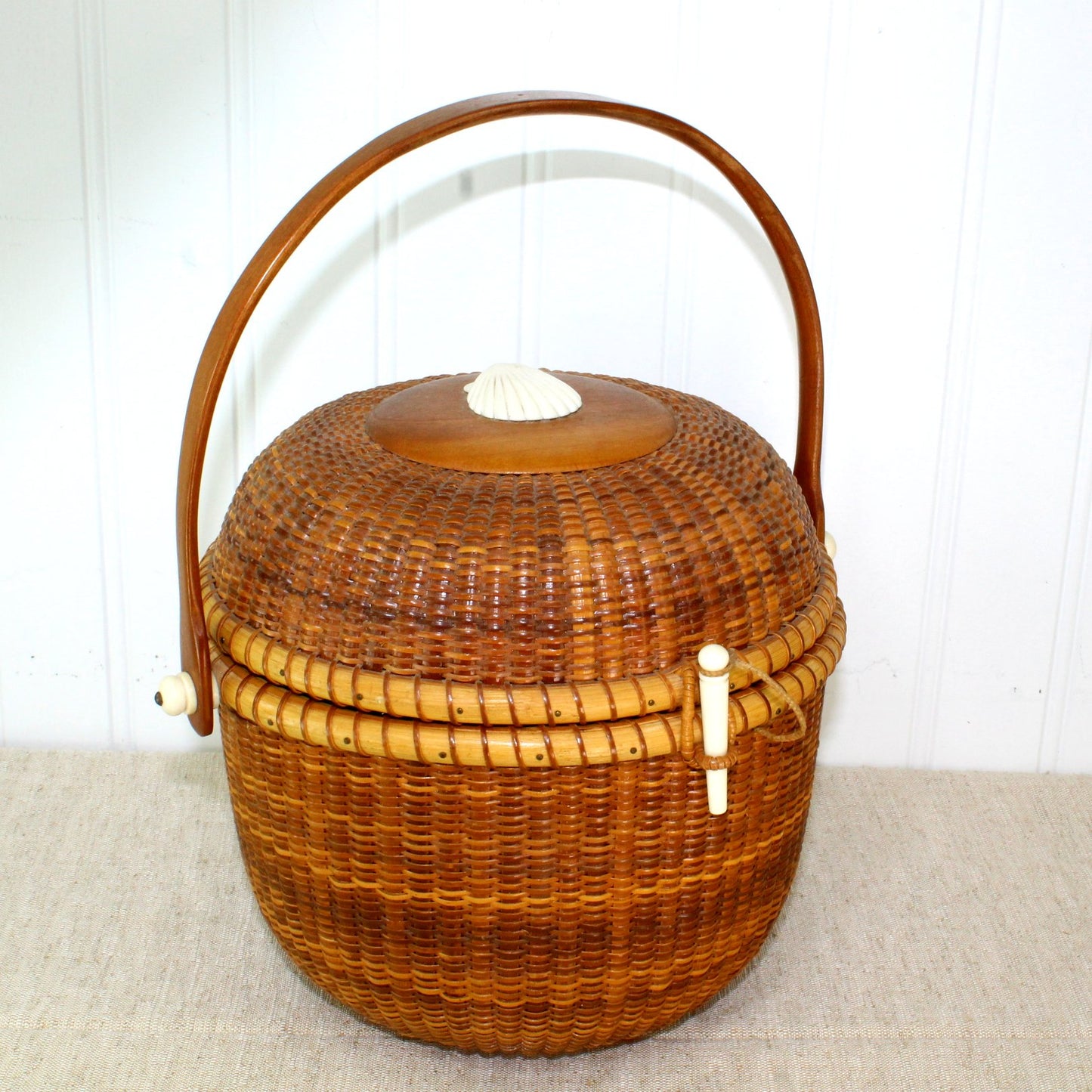 Nantucket Friendship Basket Purse Shell Ivory Decorated Rare Dome Shape side angle