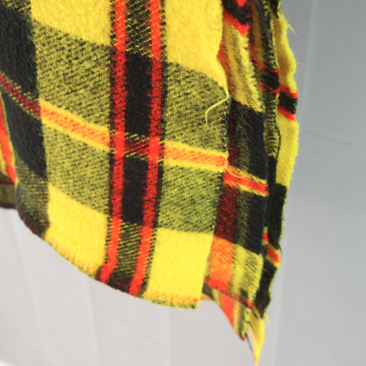 Vintage Unbranded Yellow Plaid Throw Blanket 69W x 76L