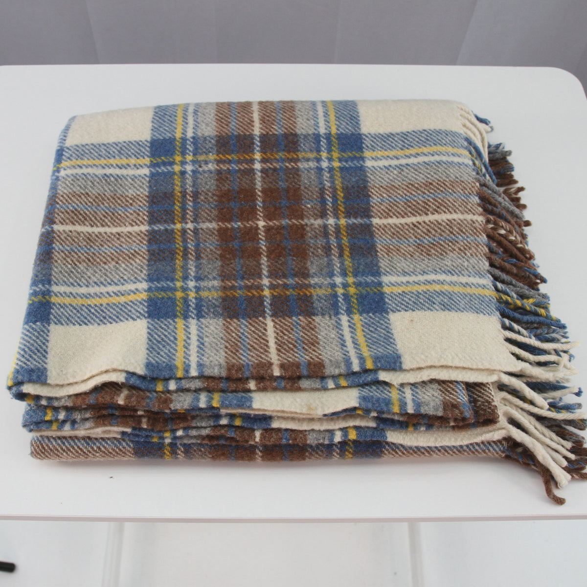 Vintage Unbranded Fringed Wool Plaid Tartan Throw 50W x 56L