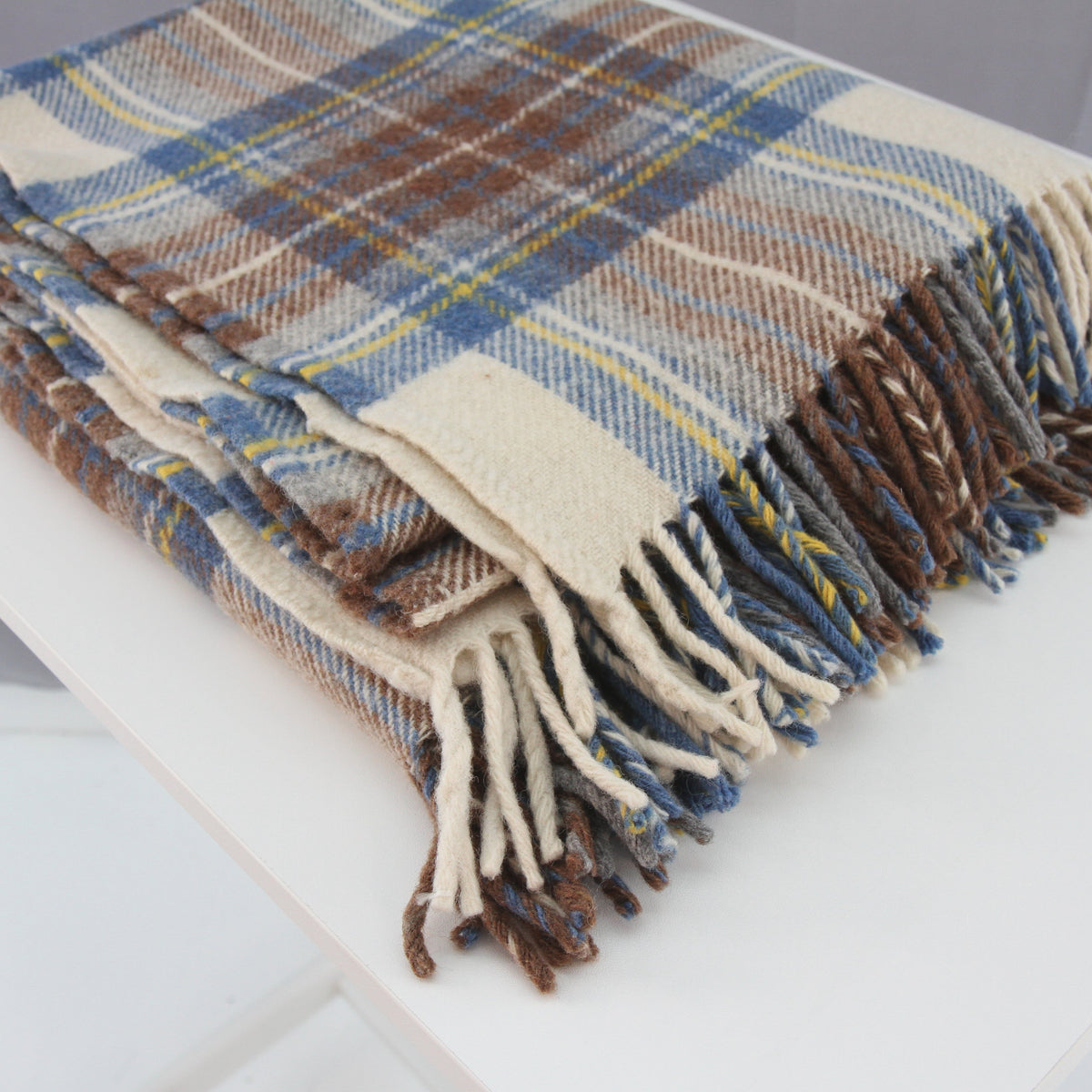 Vintage Unbranded Fringed Wool Plaid Tartan Throw 50W x 56L