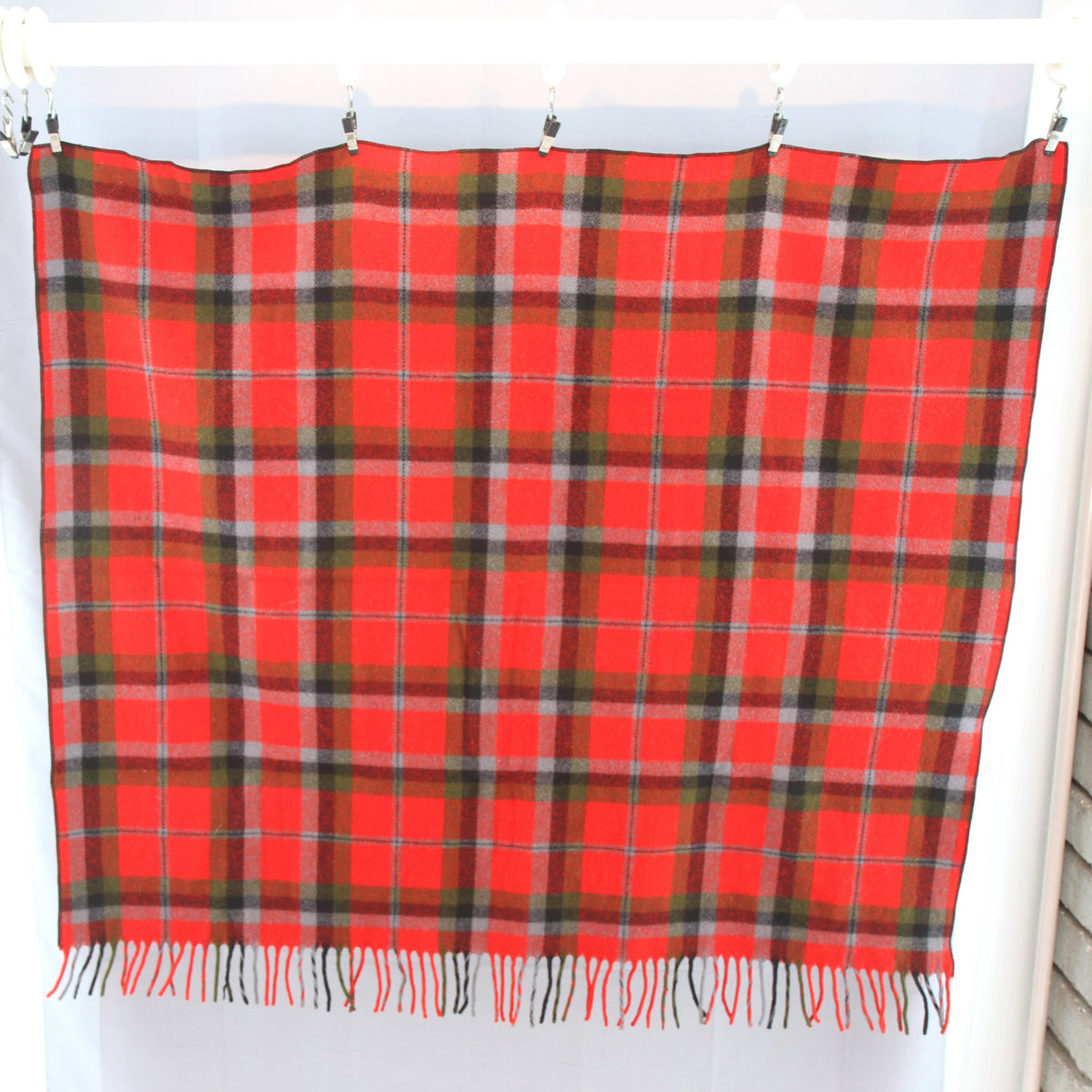 Vintage Unbranded Wool Throw Lap Blanket 51W X 41 1/2L