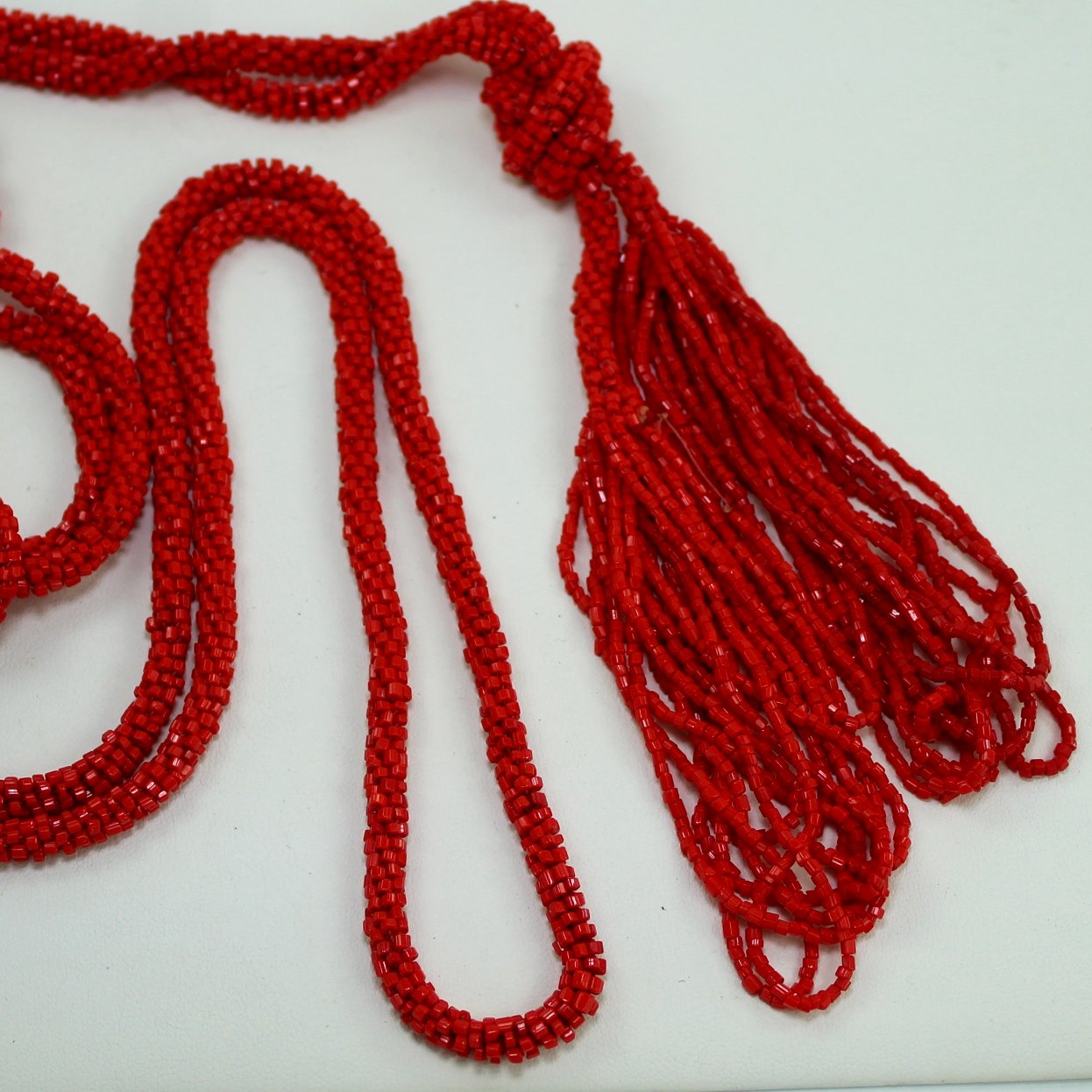 Flapper Bright Red Glass Bead Necklace Long Tassel Rope Lariat 72" Hot closseup