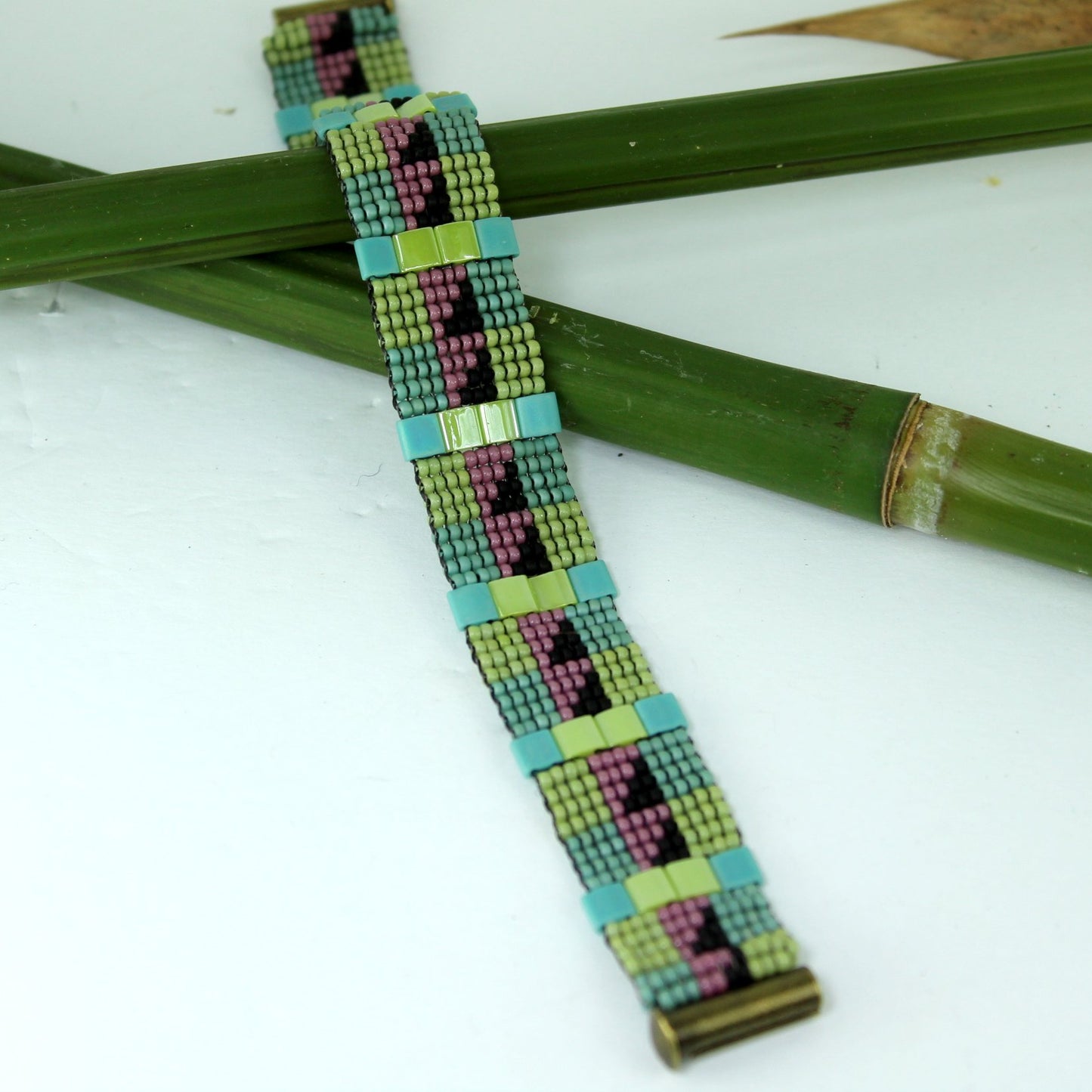 Artisan Seed Bead Loomed Bracelet Iridescent Square Beads Metal Closure open length view