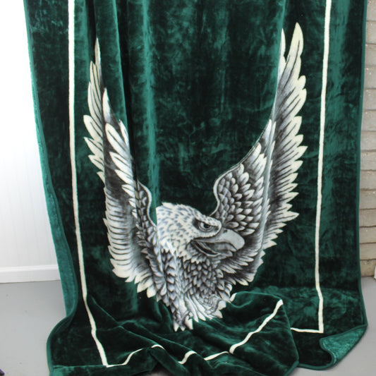 Sky Sparks UK Made Korea Plush Mink Large Blanket Green Grey White 6+ Lbs